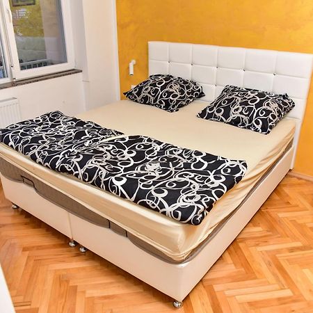 Goldi Apartman Баня-Лука Екстер'єр фото