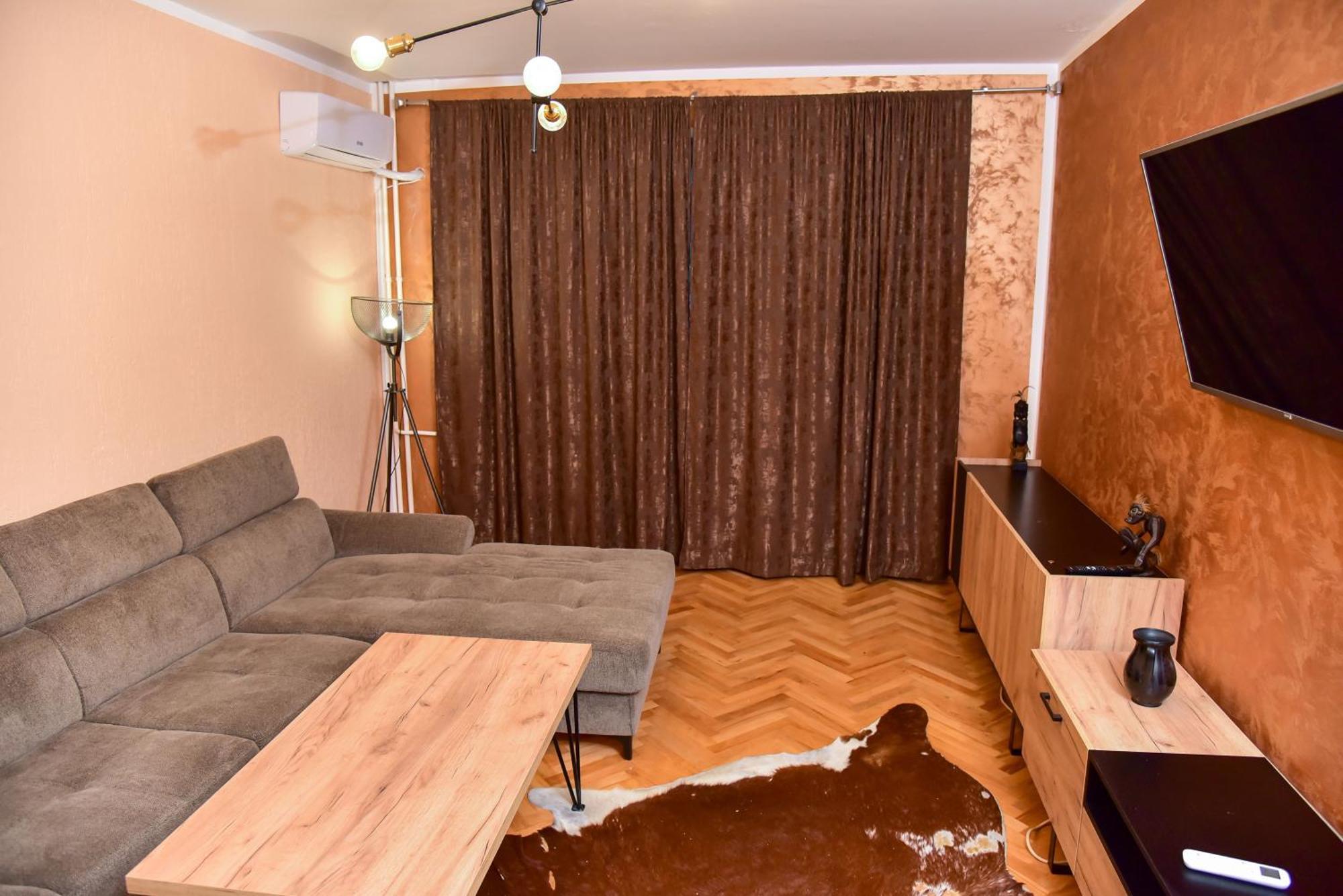 Goldi Apartman Баня-Лука Екстер'єр фото