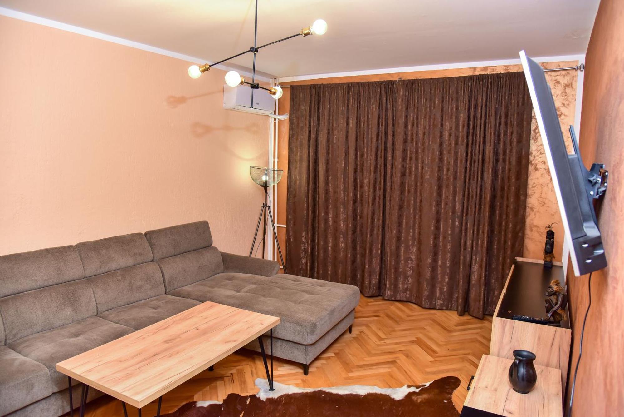 Goldi Apartman Баня-Лука Екстер'єр фото